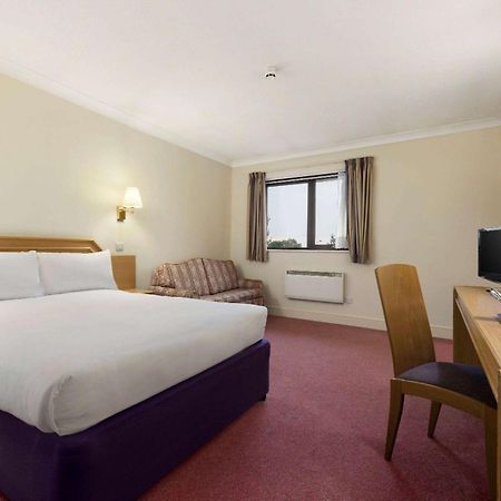Days Inn סטאפורד מראה חיצוני תמונה