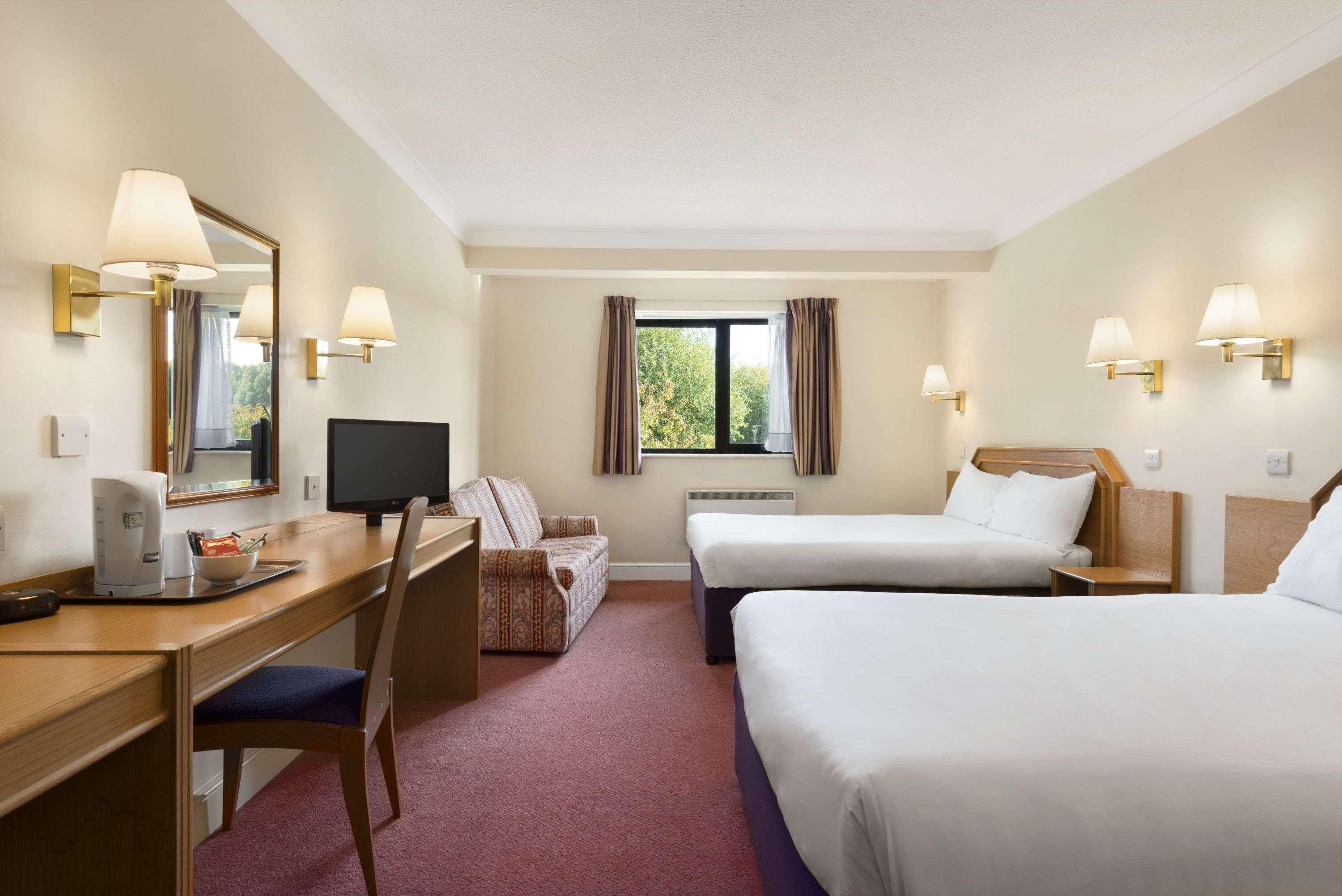 Days Inn סטאפורד מראה חיצוני תמונה