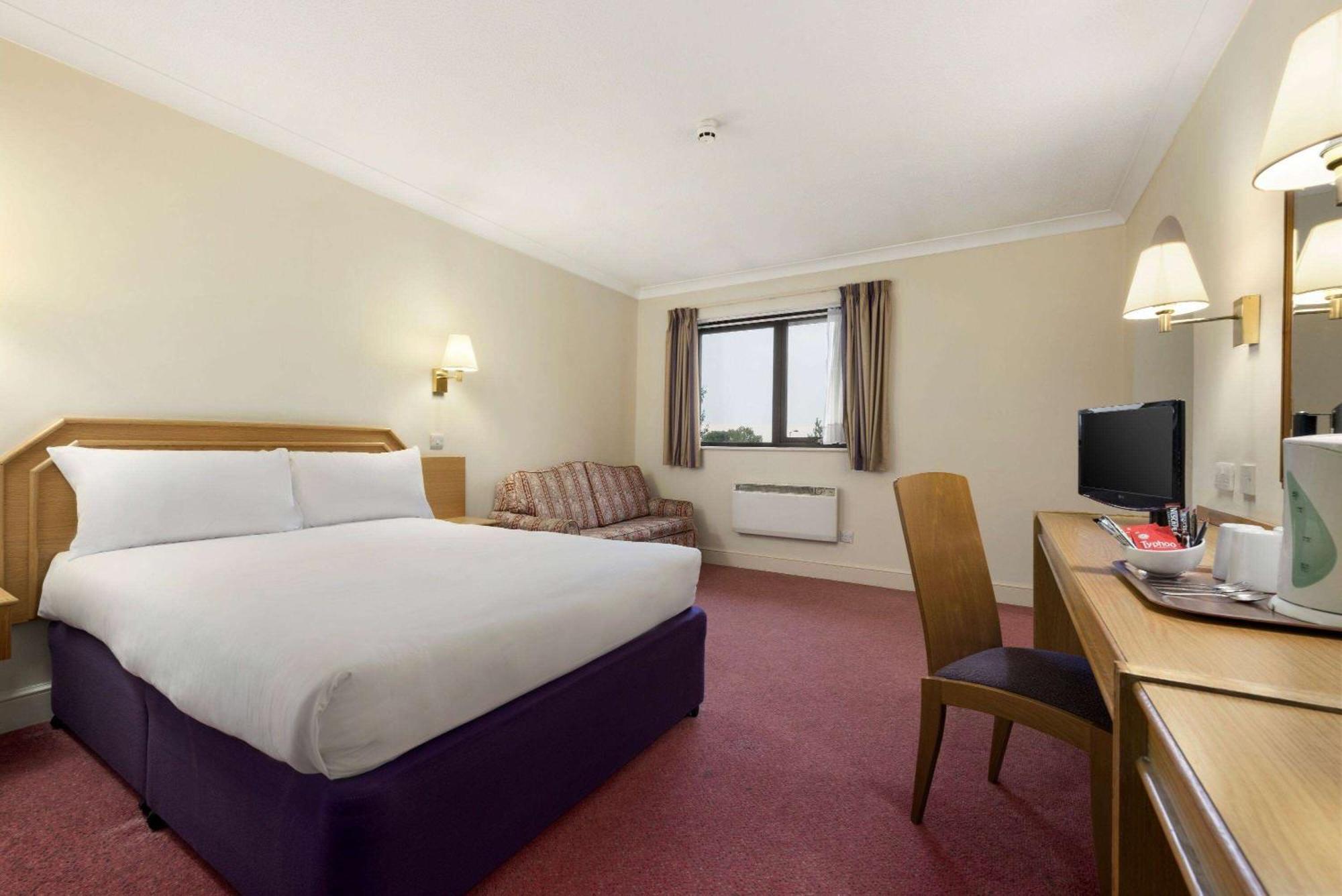 Days Inn סטאפורד מראה חיצוני תמונה